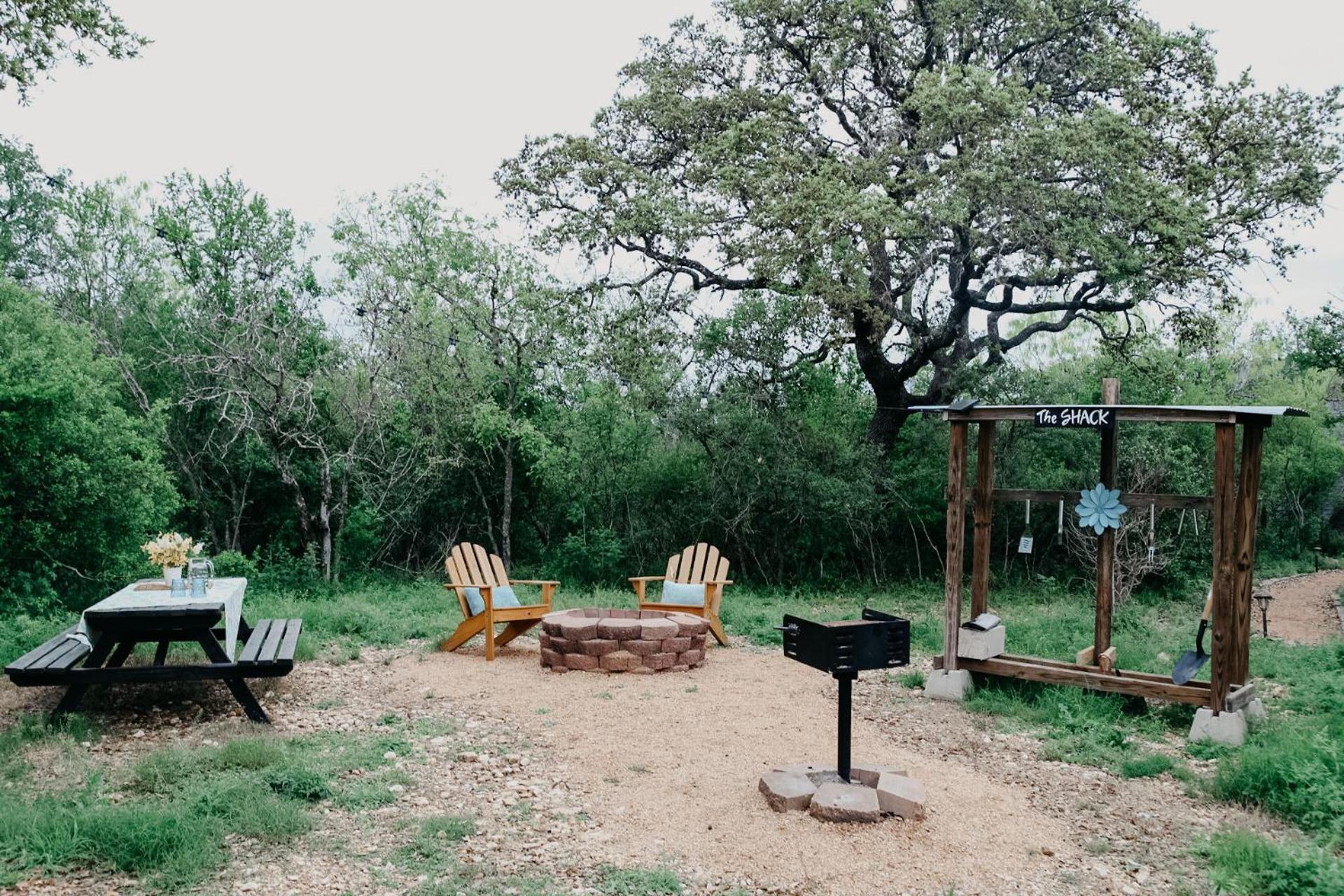 The Maverick: A-Frame W/ Hammock And Tree Top View New Braunfels Extérieur photo
